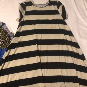 Lularoe Carly